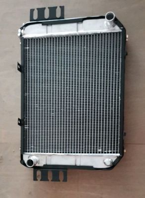 Sostituzione del radiatore del carrello elevatore di Hangzhou 30HB, un radiatore meccanico di 2 file