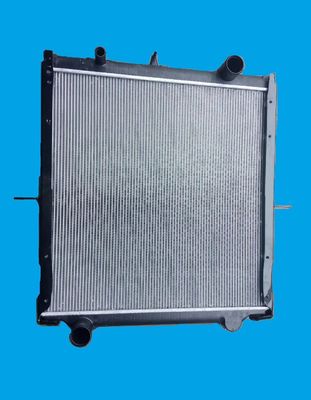 Camion di raffreddamento del radiatore del motore del rame di Cxz81k per Isuzu Auto Part