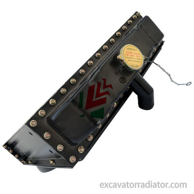 Weichai K4105 Alto centro superiore e basso sinistro dritto DF45 Macchine di ingegneria Radiatore Meccanico Accesso raffreddatore