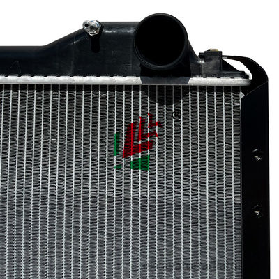 Prodotti di alta qualità per camion Hino P11C Radiatore Serbatoio dell'acqua Assemblaggio GAC Hino Radiatore per camion Parte