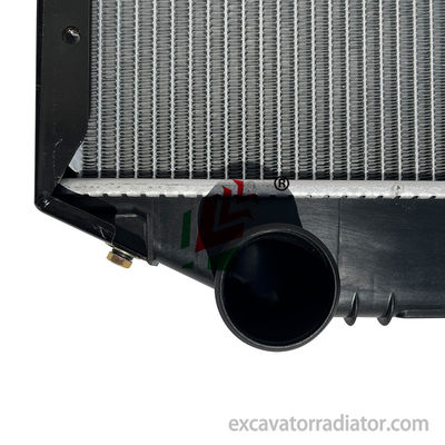 Hino R418 Nuovo camion OEM16400E0K00 Radiatore di raffreddamento Automobile Serbatoio dell'acqua Motore di assemblaggio Fabbrica Vendite dirette