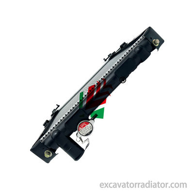 Qingling 600P Truck Truck Tank Radiator Assemblaggio