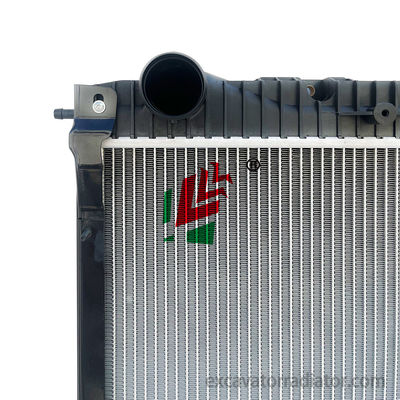 sistema di raffreddamento del veicolo pesante Sistema di raffreddamento del veicolo pesante Radiatore in alluminio Oem 1776026 Per camion SCANIA