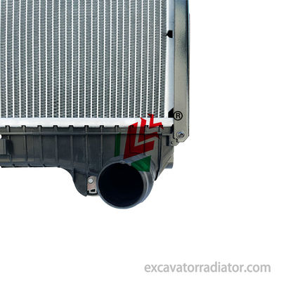 Radiatore per autocarri pesanti Sistema di raffreddamento Motore Autocarro Serbatoi in plastica di nucleo di alluminio Oe 2433149 2439720 2439722 Per SCANIA Truc