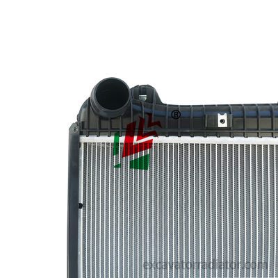 Radiatore per autocarri pesanti Sistema di raffreddamento Motore Autocarro Serbatoi di plastica di base in alluminio Oe 2308143 2278174 2454028 Per autocarri SCANIA