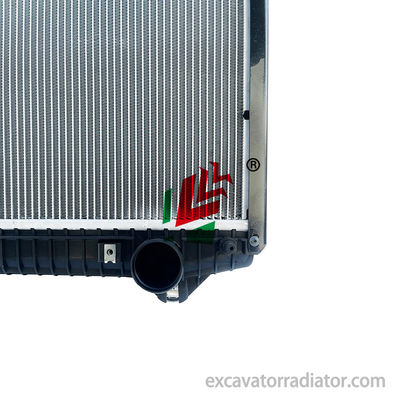 Radiatore per autocarri pesanti Sistema di raffreddamento Motore Autocarro Serbatoi di plastica di base in alluminio Oe 2308143 2278174 2454028 Per autocarri SCANIA