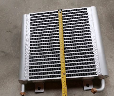 Curvatura diritta di Custom Aluminum Radiator dell'escavatore di Carter E303