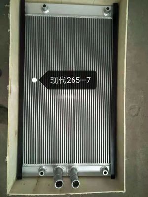 Colore bianco d'argento dell'Assemblea del radiatore dell'olio idraulico di Hyundai R265-7